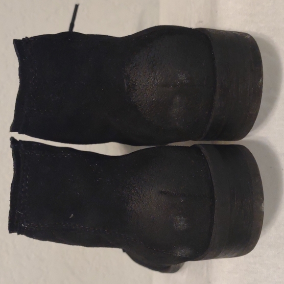 MIA bootie in black suede leather upper. Size 7M - Picture 3 of 11
